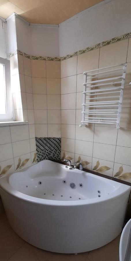 Apartament Kasztanowy Lejlighed Gliwice Eksteriør billede